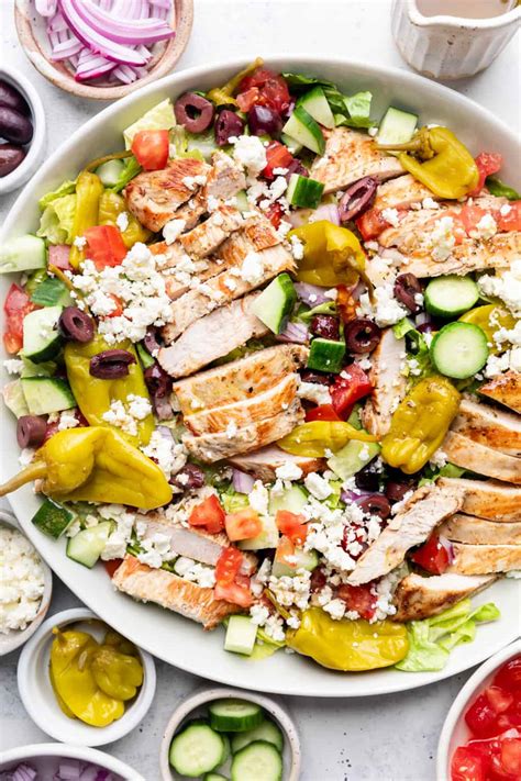 How does Greek Chicken Salad Plate fit into your Daily Goals - calories, carbs, nutrition