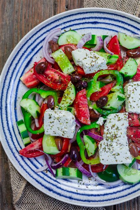 How does Greek Salad 6 oz fit into your Daily Goals - calories, carbs, nutrition