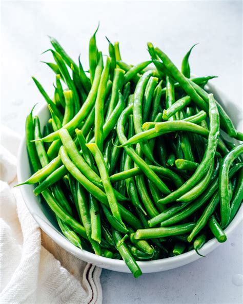 How does Green Bean Fresh Trimmed Blanched 4 oz fit into your Daily Goals - calories, carbs, nutrition