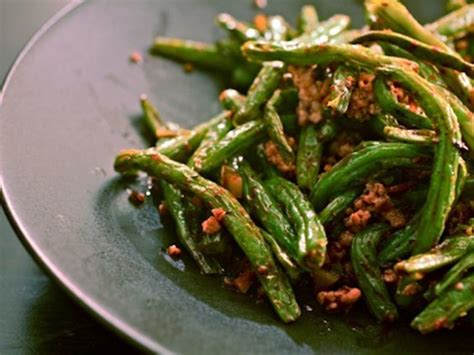 How does Green Beans Frozen Stir Fry Sweet & Sour 4 oz fit into your Daily Goals - calories, carbs, nutrition