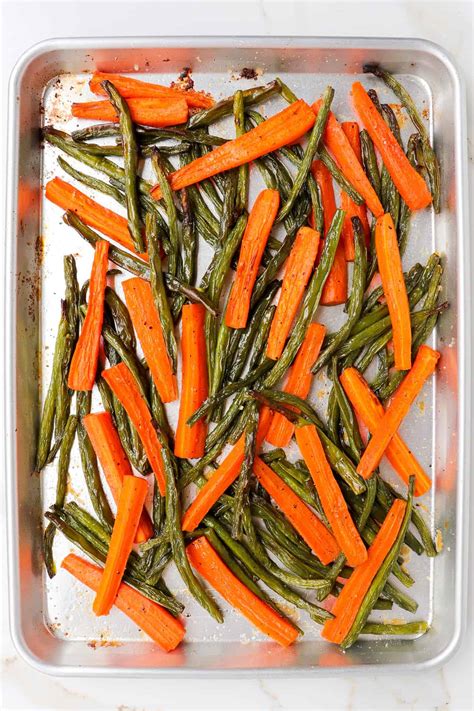 How does Green Beans and Carrots fit into your Daily Goals - calories, carbs, nutrition