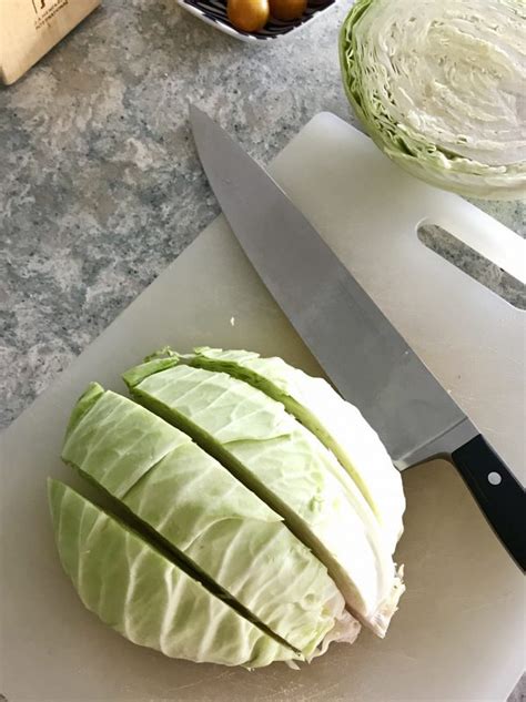 How does Green Cabbage Wedge fit into your Daily Goals - calories, carbs, nutrition