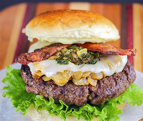 How does Green Chile Bacon Burger fit into your Daily Goals - calories, carbs, nutrition