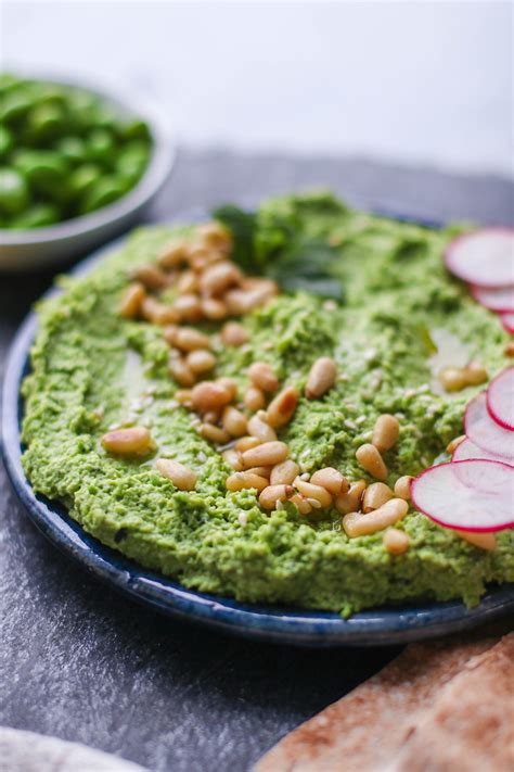 How does Green Pea Mint Hummus fit into your Daily Goals - calories, carbs, nutrition