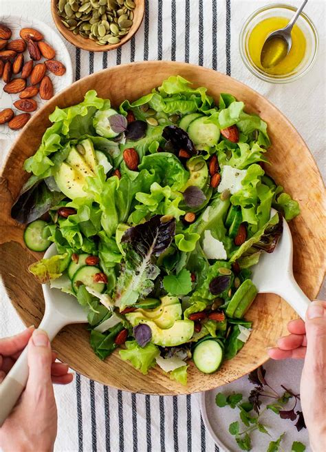 How does Green Salad fit into your Daily Goals - calories, carbs, nutrition