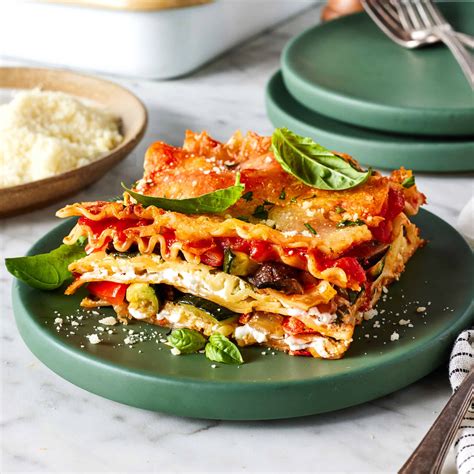 How does Grid Casserette Vegetable Lasagna fit into your Daily Goals - calories, carbs, nutrition