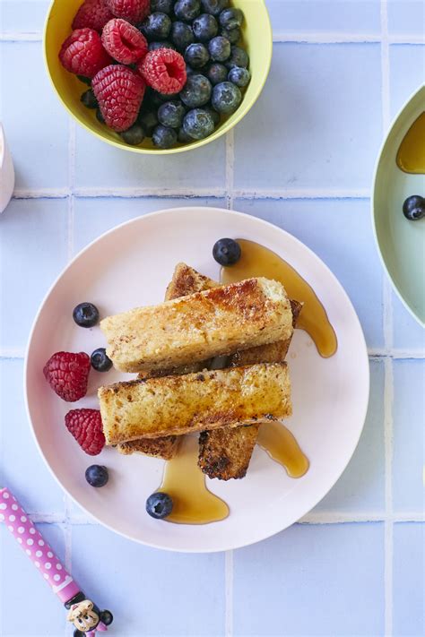 How does Grill French Toast Sticks Syrup 5 EA fit into your Daily Goals - calories, carbs, nutrition