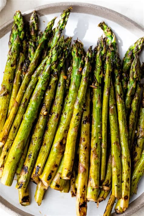 How does Grilled Asparagus fit into your Daily Goals - calories, carbs, nutrition