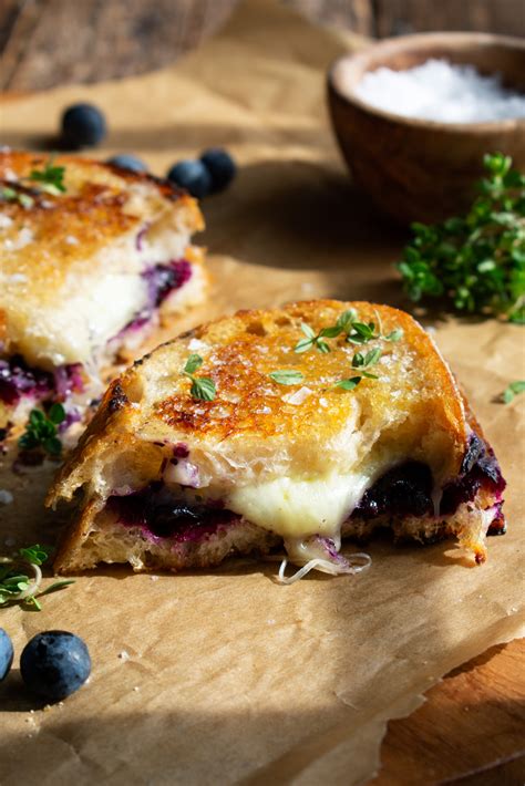 How does Grilled Cheddar & Bacon on Raisin Bread fit into your Daily Goals - calories, carbs, nutrition
