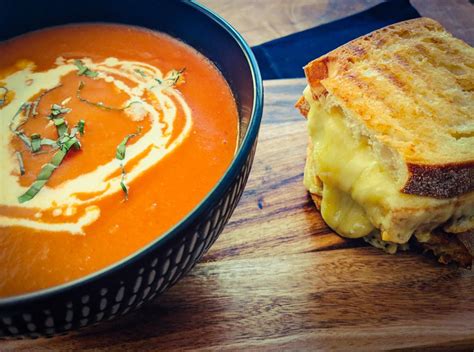 How does Grilled Cheese Tomato Bisque fit into your Daily Goals - calories, carbs, nutrition