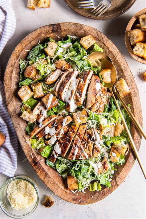 How does Grilled Chicken Caesar Salad fit into your Daily Goals - calories, carbs, nutrition