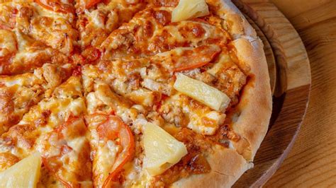 How does Grilled Chicken Pizza, 8