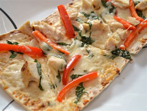 How does Grilled Chicken Pizzalatta fit into your Daily Goals - calories, carbs, nutrition