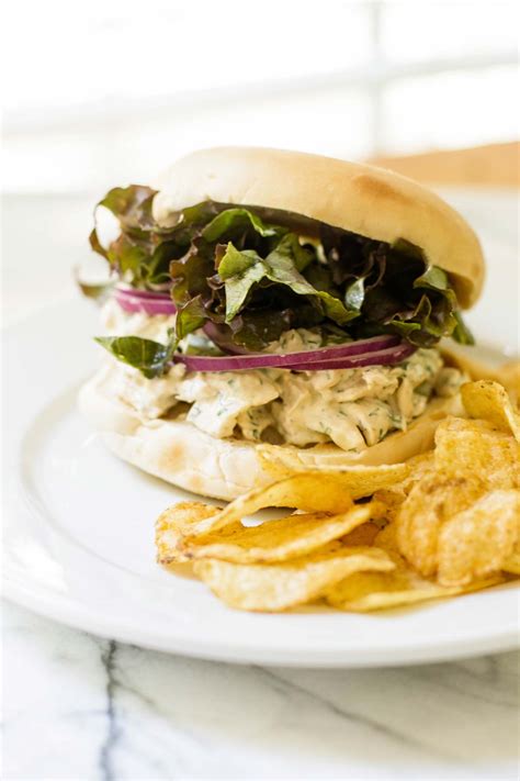 How does Grilled Chicken Salad Bagel Sandwich fit into your Daily Goals - calories, carbs, nutrition