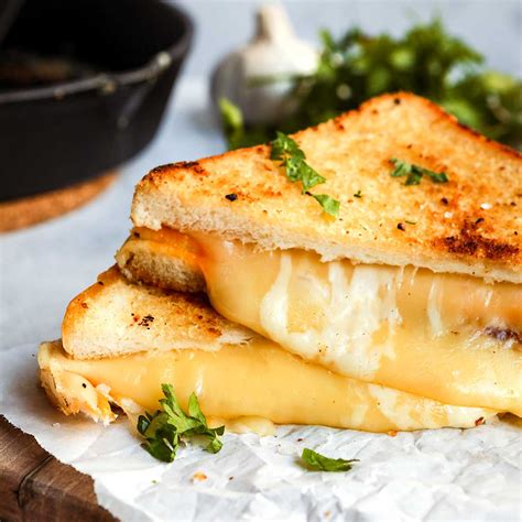 How does Grilled Four Cheese Sandwich fit into your Daily Goals - calories, carbs, nutrition