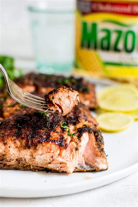 How does Grilled Jerk Salmon fit into your Daily Goals - calories, carbs, nutrition