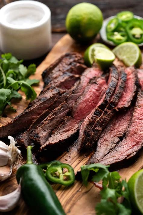 How does Grilled Mexican Flank Steak fit into your Daily Goals - calories, carbs, nutrition