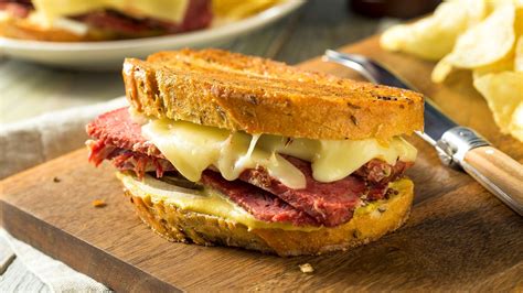 How does Grilled Reuben fit into your Daily Goals - calories, carbs, nutrition