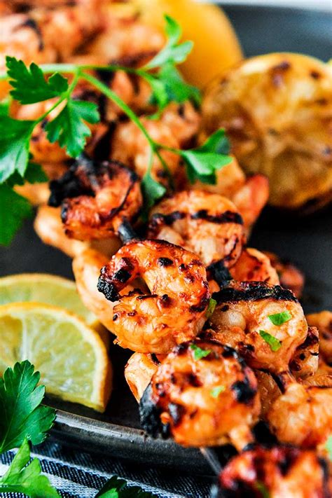 How does Grilled Spiced Shrimp & Vegetable Salad fit into your Daily Goals - calories, carbs, nutrition