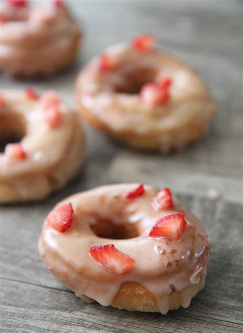 How does Grilled Strawberry Donut fit into your Daily Goals - calories, carbs, nutrition