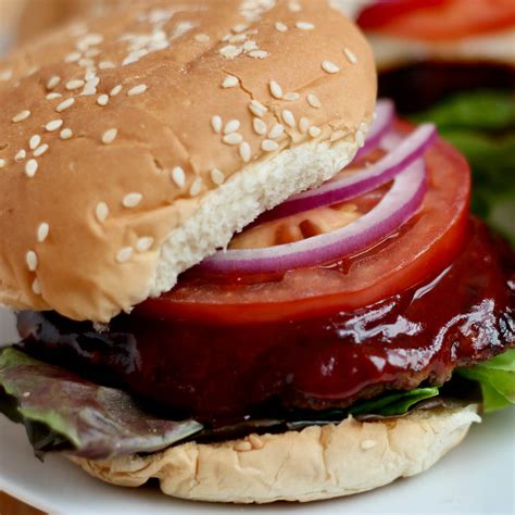 How does Grilled Turkey Burger fit into your Daily Goals - calories, carbs, nutrition