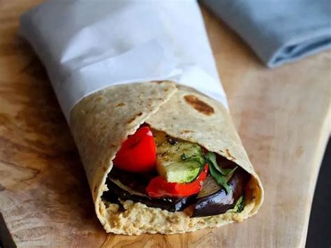 How does Grilled Vegetable Mini Wrap fit into your Daily Goals - calories, carbs, nutrition