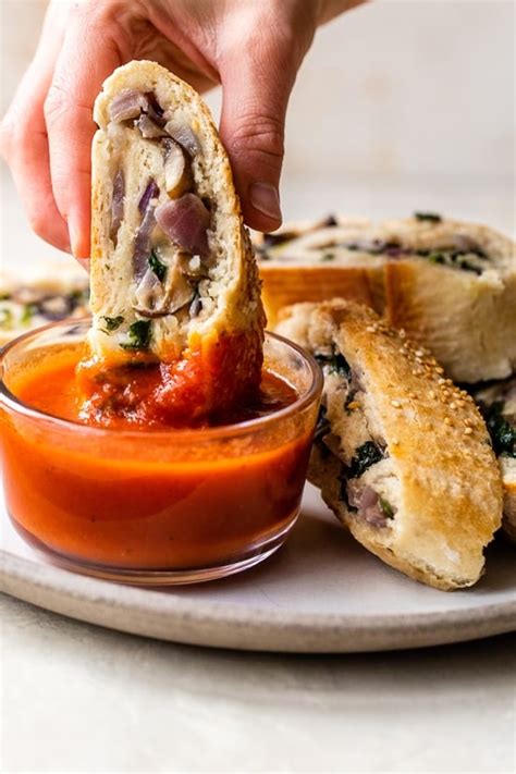 How does Grilled Vegetable Stromboli 2 fit into your Daily Goals - calories, carbs, nutrition