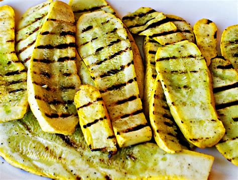 How does Grilled Yellow Squash, Sliced fit into your Daily Goals - calories, carbs, nutrition