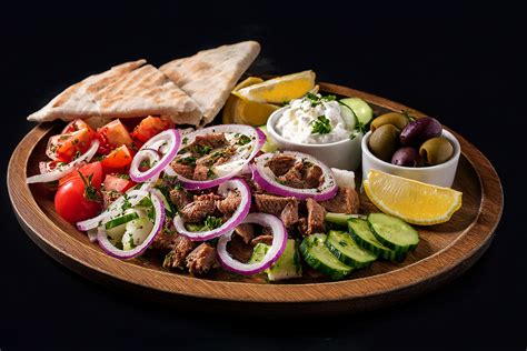 How does Gyro Bar with Lamb fit into your Daily Goals - calories, carbs, nutrition
