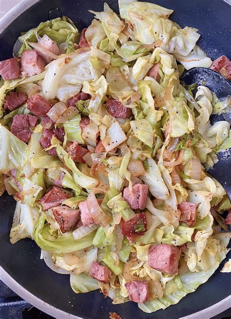 How does Ham, Cabbage & Potato Soup fit into your Daily Goals - calories, carbs, nutrition