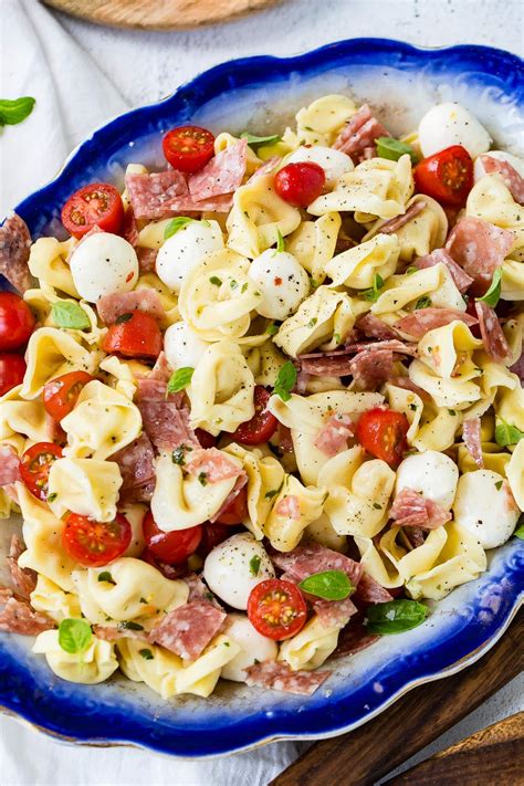 How does Ham, Salami Mozzarella Club with Macaroni Salad fit into your Daily Goals - calories, carbs, nutrition