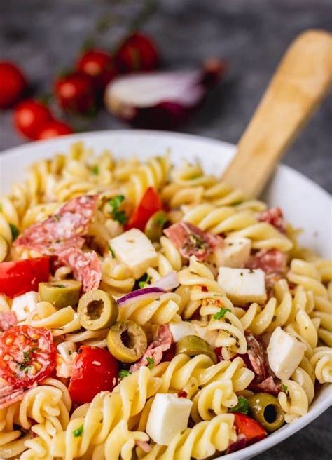 How does Ham, Salami Mozzarella Club withPasta Salad fit into your Daily Goals - calories, carbs, nutrition