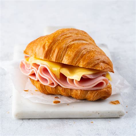 How does Ham Cheese Croissant fit into your Daily Goals - calories, carbs, nutrition