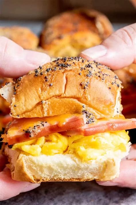 How does Ham Egg and Cheese Slider (15966.6) fit into your Daily Goals - calories, carbs, nutrition