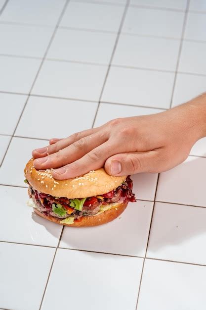 How does Hand Pressed Hamburger fit into your Daily Goals - calories, carbs, nutrition