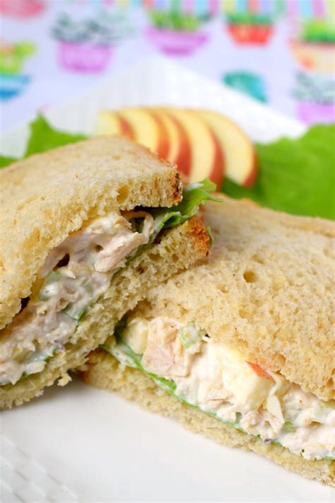 How does Harvest Chicken Salad Sandwich fit into your Daily Goals - calories, carbs, nutrition