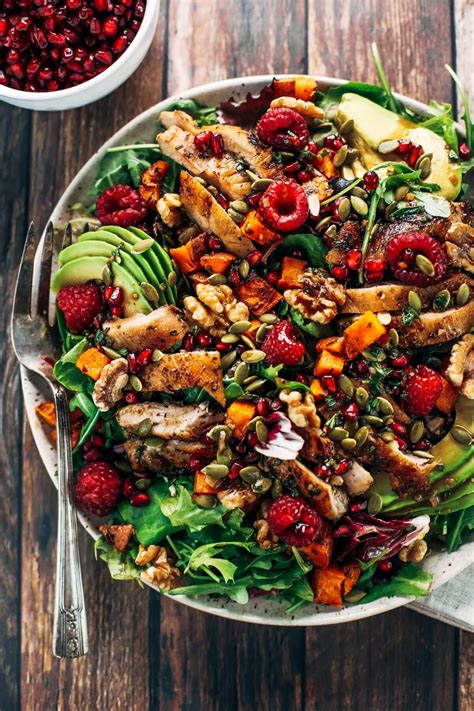 How does Harvest Chicken Salad fit into your Daily Goals - calories, carbs, nutrition