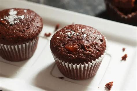 How does Harvest Fruit and Nut Cupcake fit into your Daily Goals - calories, carbs, nutrition