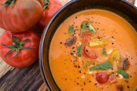 How does Harvest Tomato with Basil Soup fit into your Daily Goals - calories, carbs, nutrition