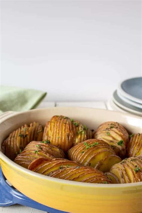 How does Hasselback Potatoes fit into your Daily Goals - calories, carbs, nutrition