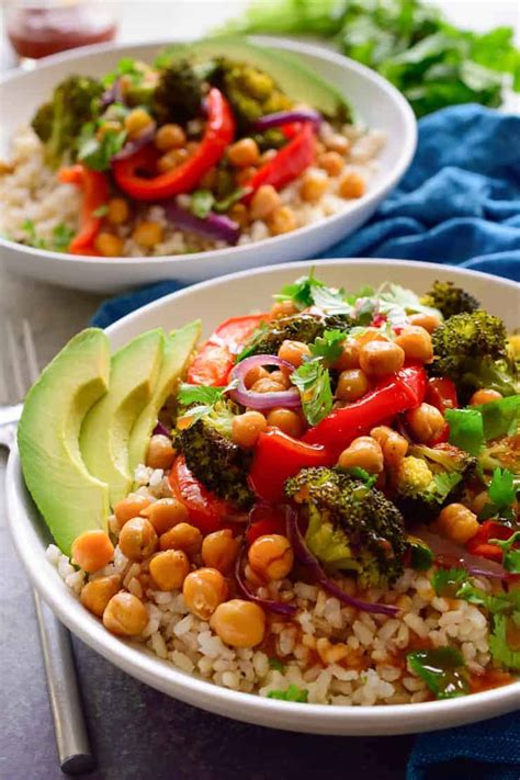 How does Hearty Veggie and Brown Rice Salad Bowls fit into your Daily Goals - calories, carbs, nutrition