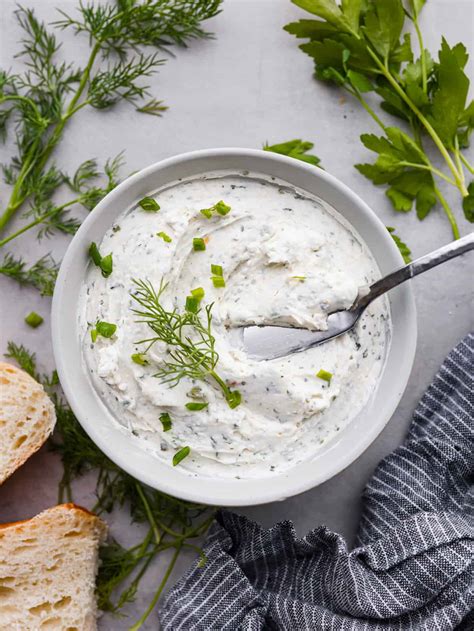 How does Herb Cream Cheese fit into your Daily Goals - calories, carbs, nutrition