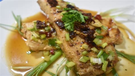 How does Hoisin Glazed Mahi Mahi fit into your Daily Goals - calories, carbs, nutrition