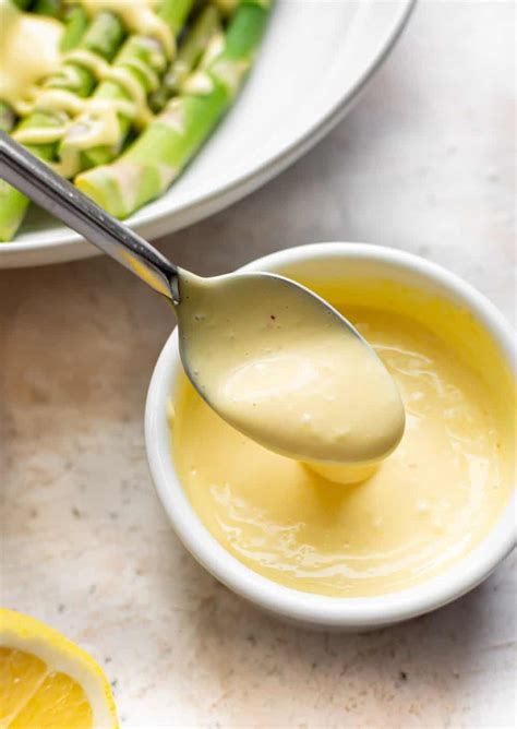 How does Hollandaise Sauce fit into your Daily Goals - calories, carbs, nutrition