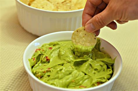 How does Holy Moly Guacamole fit into your Daily Goals - calories, carbs, nutrition