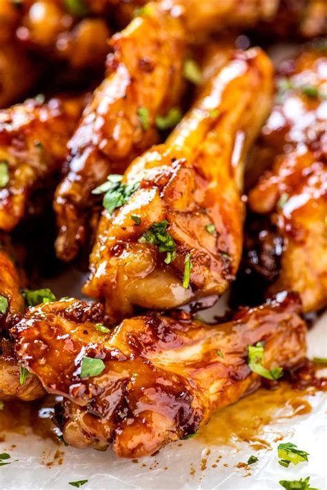 How does Honey Dip-Style Chicken Wings fit into your Daily Goals - calories, carbs, nutrition