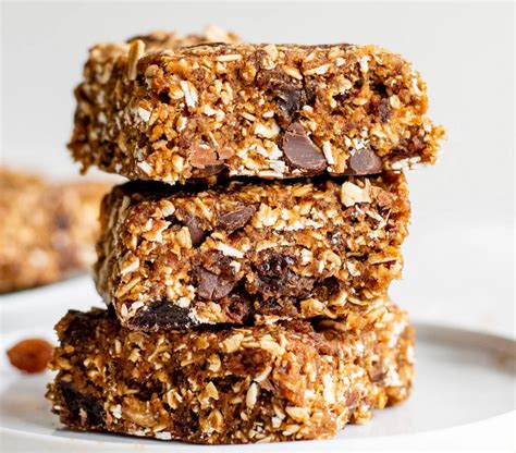 How does Honey Nut Bar fit into your Daily Goals - calories, carbs, nutrition