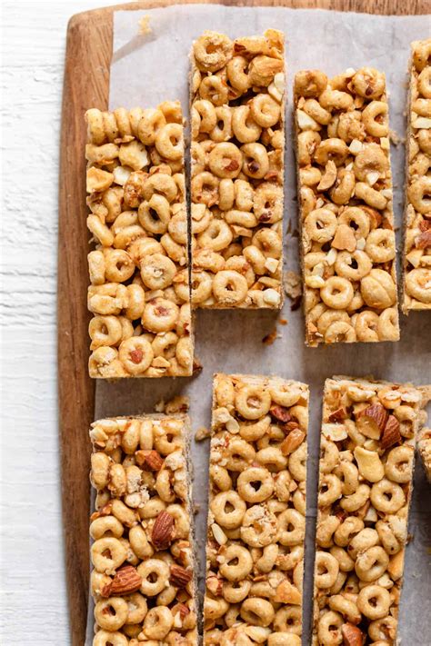 How does Honey Nut Cheerios Bar fit into your Daily Goals - calories, carbs, nutrition