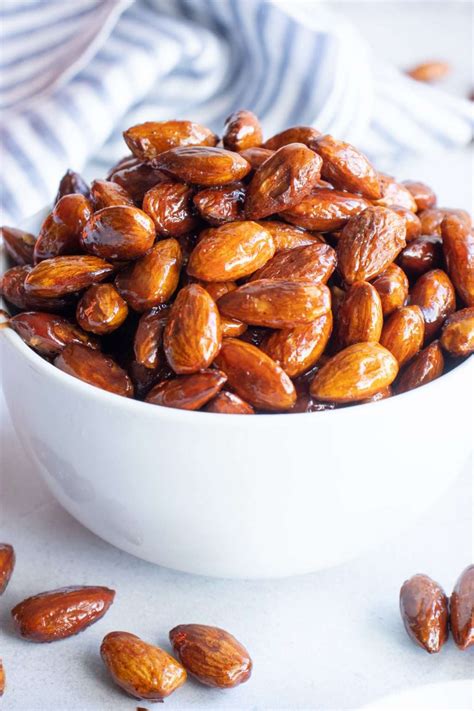 How does Honey Roasted Almonds fit into your Daily Goals - calories, carbs, nutrition