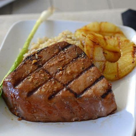 How does Honolulu Pineapple Grilled Teriyaki Tuna fit into your Daily Goals - calories, carbs, nutrition